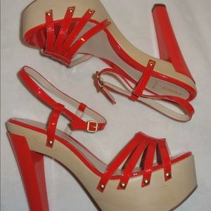 Fendi Platform wood heels